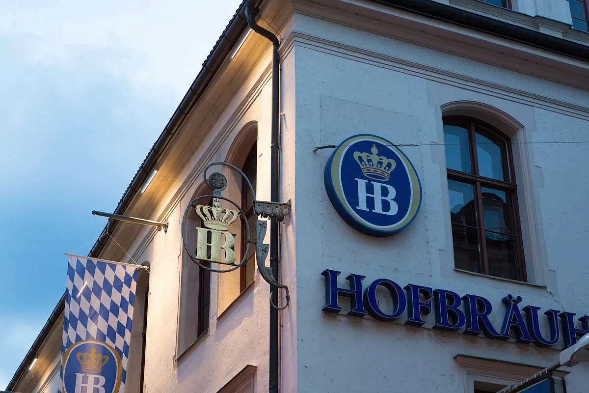 lichtplanung-muenchen-hofbraeuhaus-lampada_0002