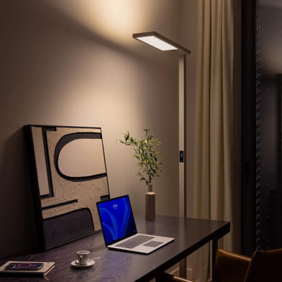 prediger.base p.145 LED Office-Stehleuchte, zweiseitig strahlend Ambiente Abbildung