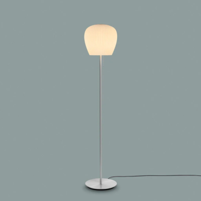 Holtkötter Liv S Stehleuchte Aluminium Matt