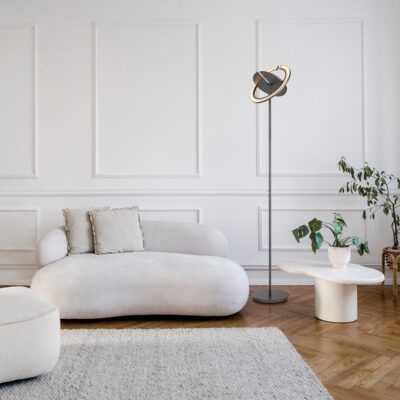Holtkötter Supernova Linear LED-Deckenfluter Wohnzimmer Ambiente