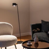 prediger.select s.200 Stehleuchte 125 cm Direkt/Indirekt Ambiente
