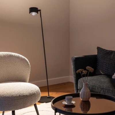 prediger.select s.200 Stehleuchte 125 cm Direkt/Indirekt Ambiente