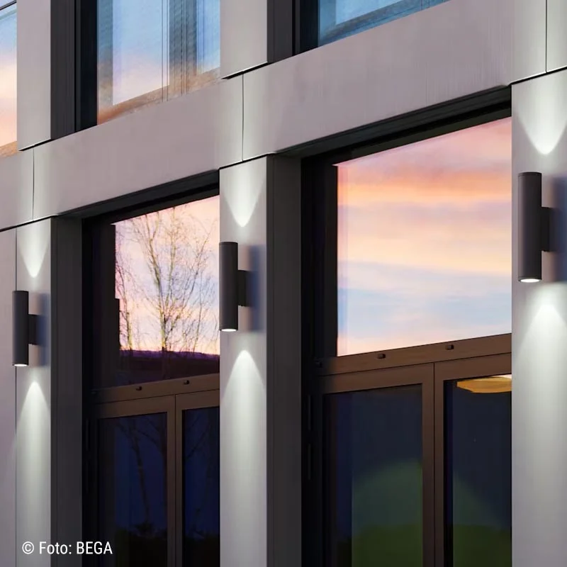 BEGA Wandleuchte mit gerichtetem Licht - Up & Downlight – Bild 2