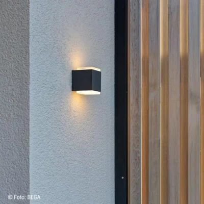 BEGA Wandleuchte mit abgeblendetem Licht - Up & Downlight