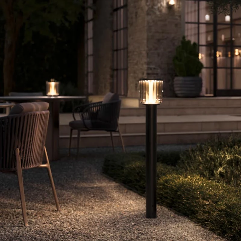 BEGA Garten- und Wegeleuchte mit Glasschirm – Bild 2