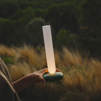 Vibia Alba LED-Tischleuchte mit Akku Ambiente Bild Outdoor