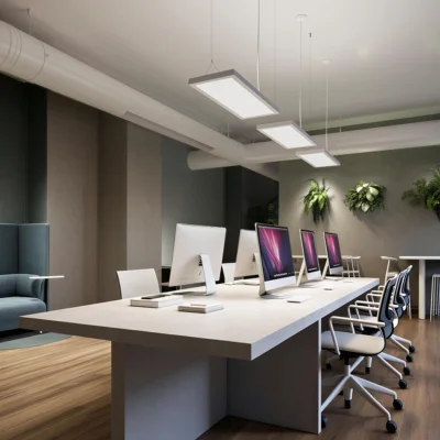 Belux Bob 30 LED-Pendelleuchte in einer modernen Office Umgebung