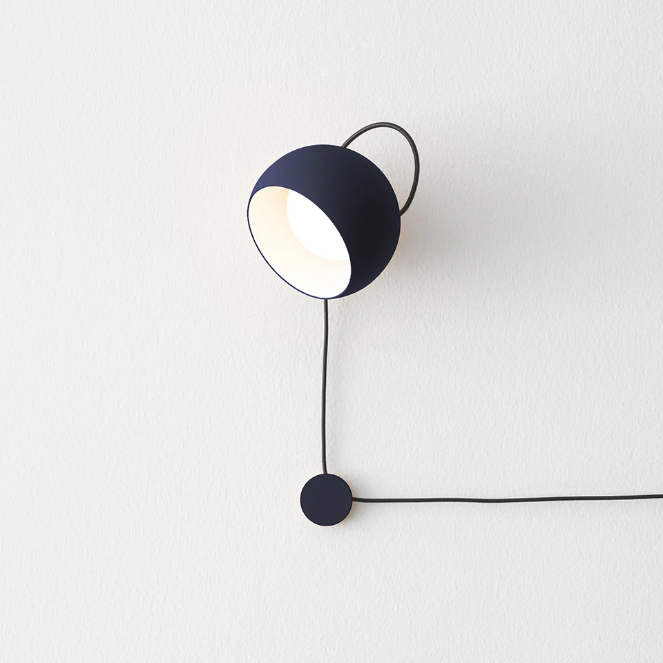 Artemide Ixa Wall Spot Plug Wandleuchte Blau